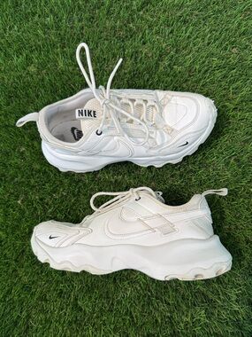 Nike TC 7900 Sail White Workout Casual Athleisure Sneakers (size 7 EU 38)